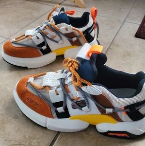 Basso Women's sneakers size 8